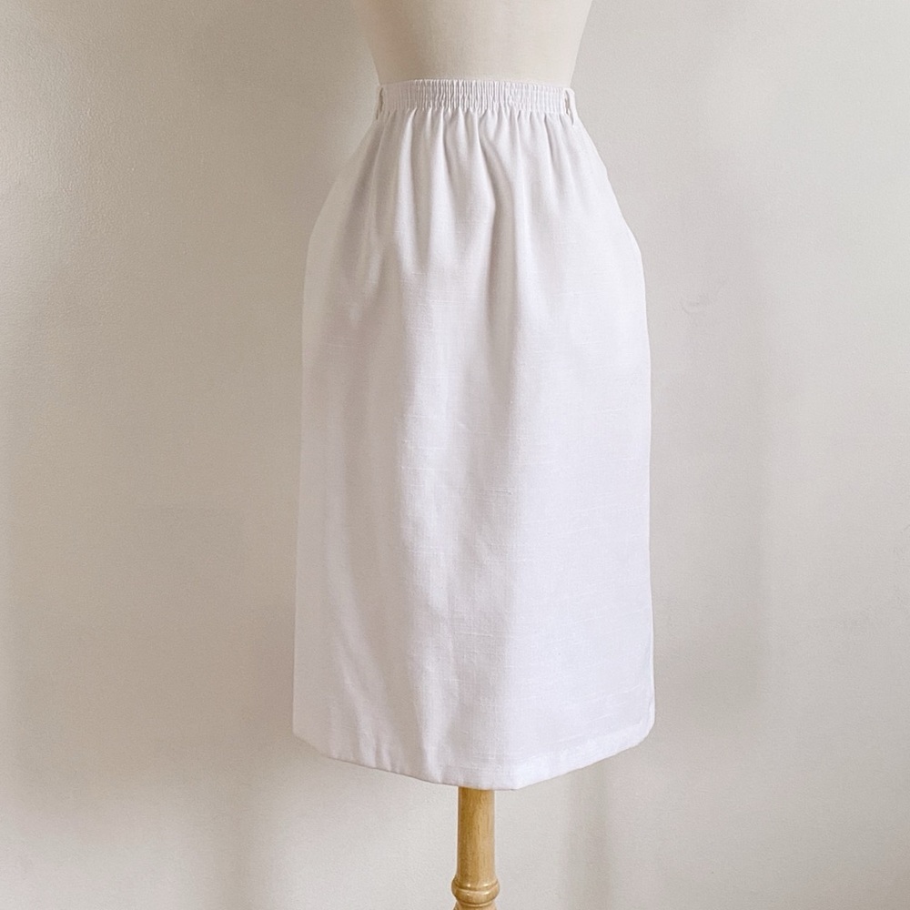 Vintage 90s Alfred Dunner White Textured Skirt with Side Pockets Size Medium